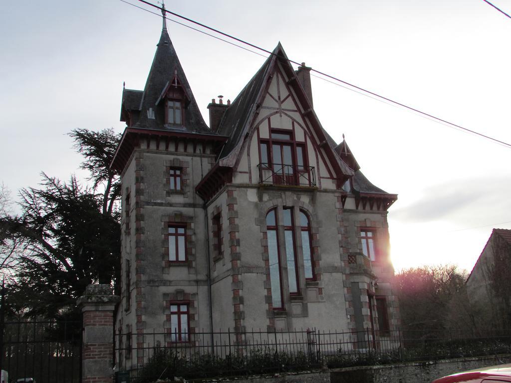 Chateau Lezat - Chambres D'Hotes Ла-Сутеррен Екстер'єр фото